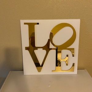 Gold room decor for any age!!